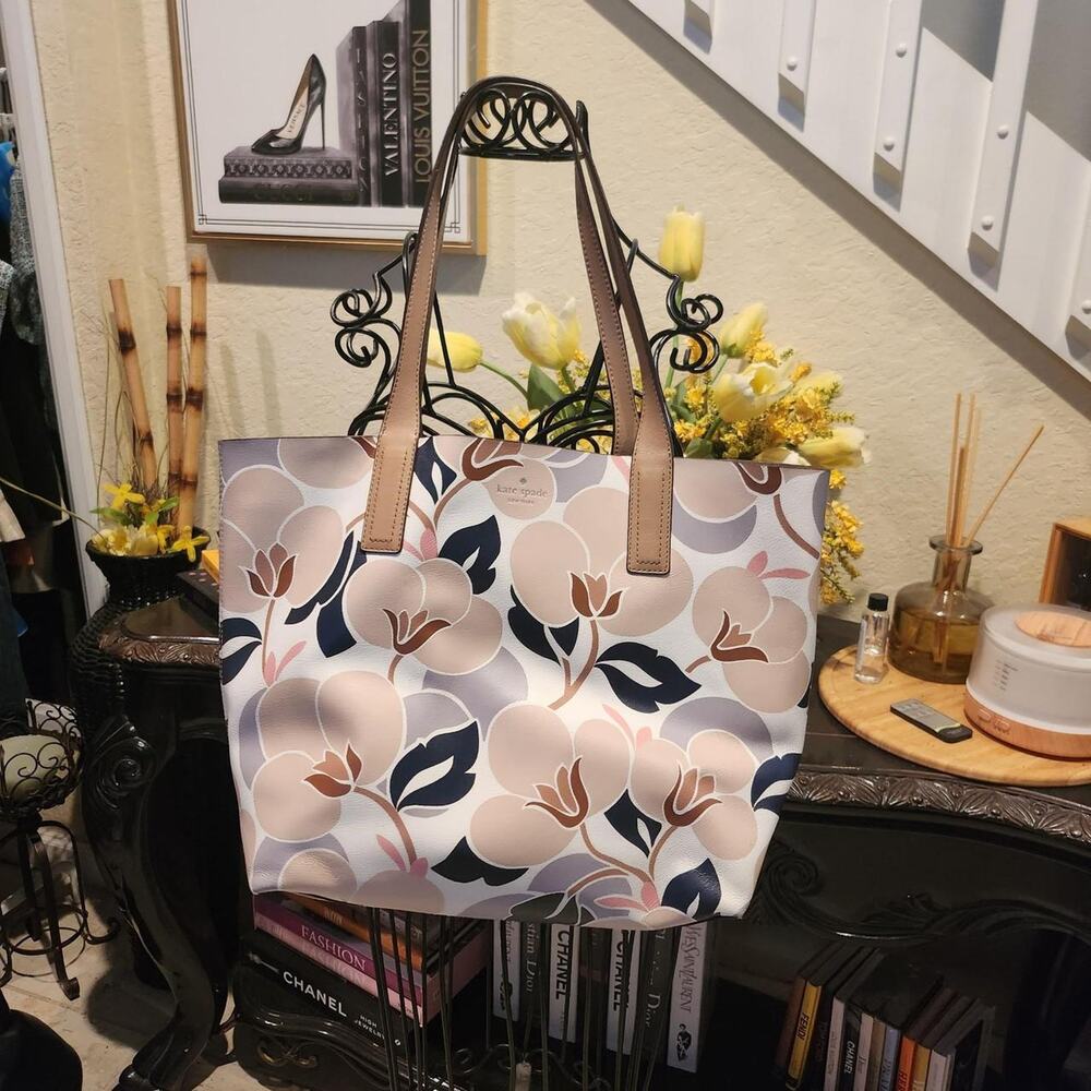 Kate Spade Arch Place Mya Reversible Leather Tote